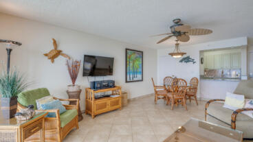 valley-isle-1209-living-room-07